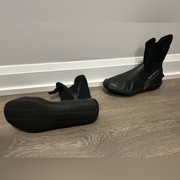 Scuba diving boots- worn once for a lesson. Unisex. Excellent condition. - Picture 4 of 5